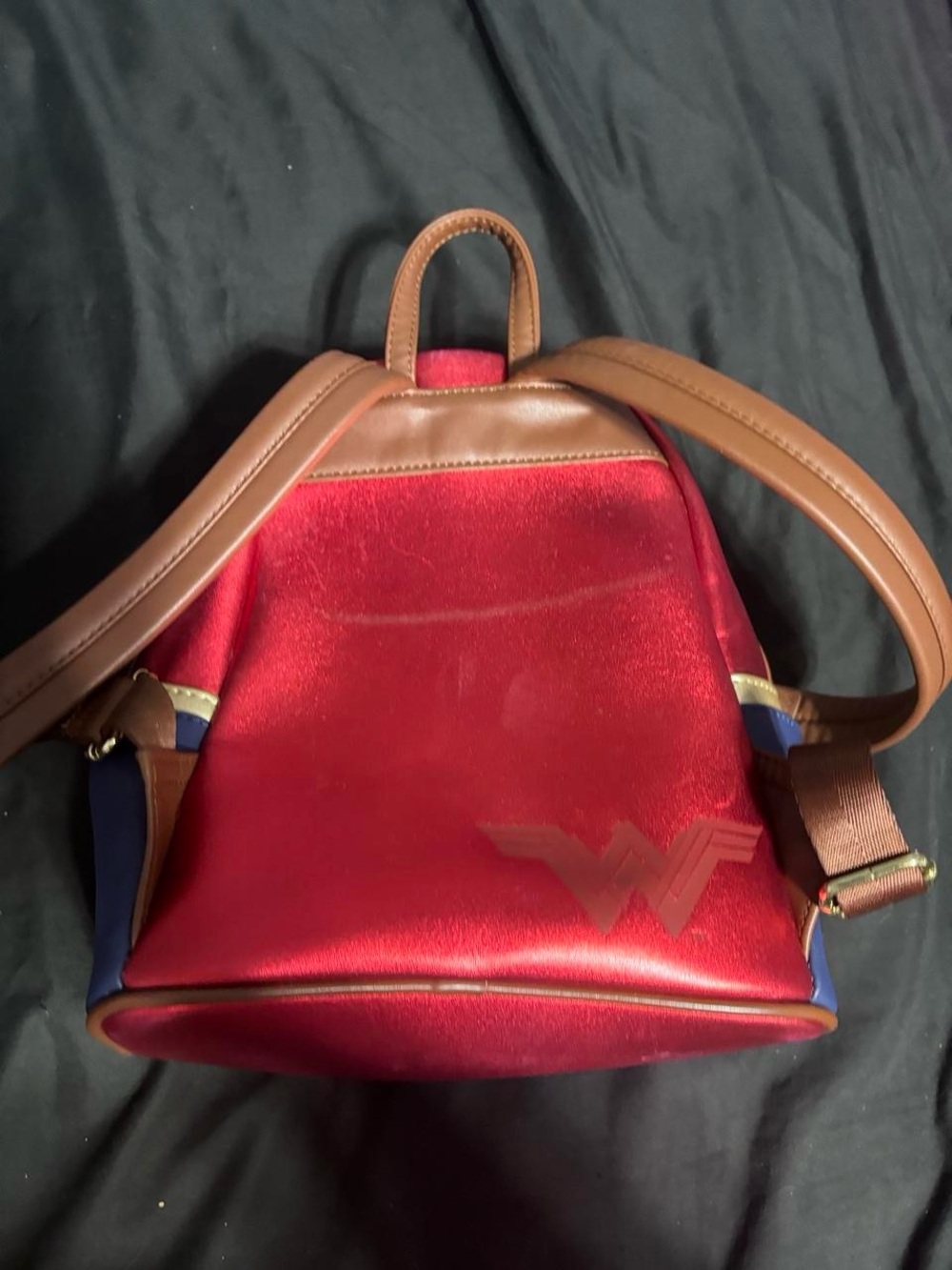 Loungefly Wonder Woman Metallic Pink and Blue Mini Backpack - Picture 4 of 6
